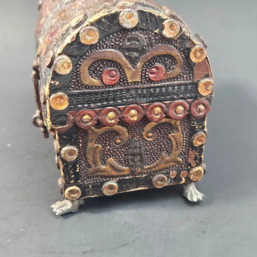 Antique Peruvian Tooled Leather Dome Chest Vintage Trinket Box Claw Feet 5